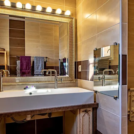 Semesterbostad Maguy Les Oliviers *