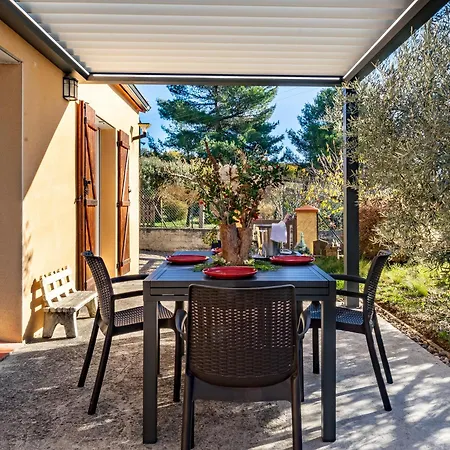 Semesterbostad Maguy Les Oliviers